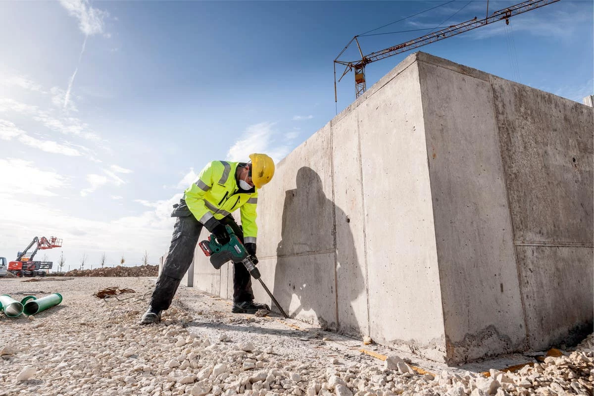 Metabo KHA 18V LTX BL 40 Cordless Hammer 600752840 4 Metabo KHA 18V LTX BL 40 Cordless Hammer 600752840 - Image 4