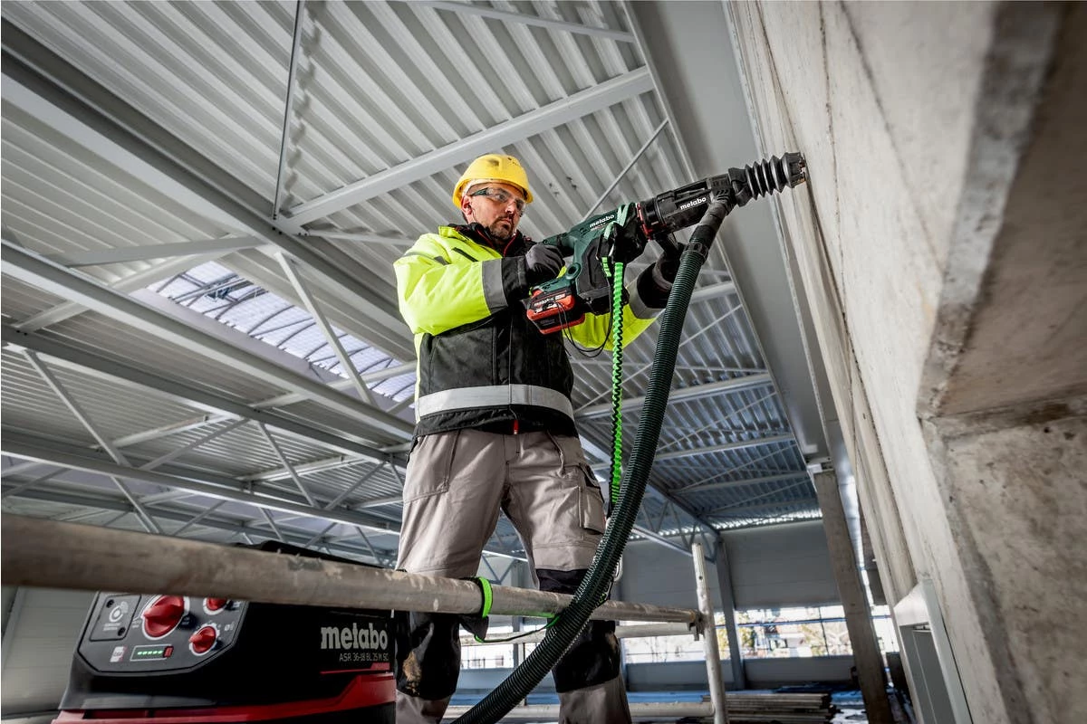 Metabo KHA 18V LTX BL 40 Cordless Hammer 600752840 2 Metabo KHA 18V LTX BL 40 Cordless Hammer 600752840 - Image 2