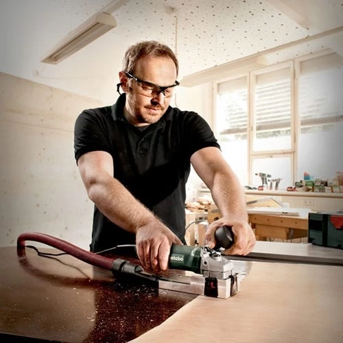 Metabo 3-1/8" LF 724 S Paint Remover Tool w/ Plastic Carry Case 600724420 2 Metabo 3-1/8" LF 724 S Paint Remover Tool w/ Plastic Carry Case 600724420 - Image 2