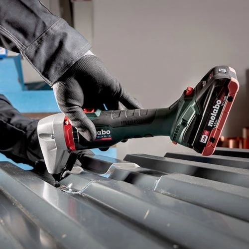 Metabo NIV 18 LTX BL 1.6 - 18V Cordless Nibbler (Bare Tool) 601614850 3 Metabo NIV 18 LTX BL 1.6 - 18V Cordless Nibbler (Bare Tool) 601614850 - Image 3